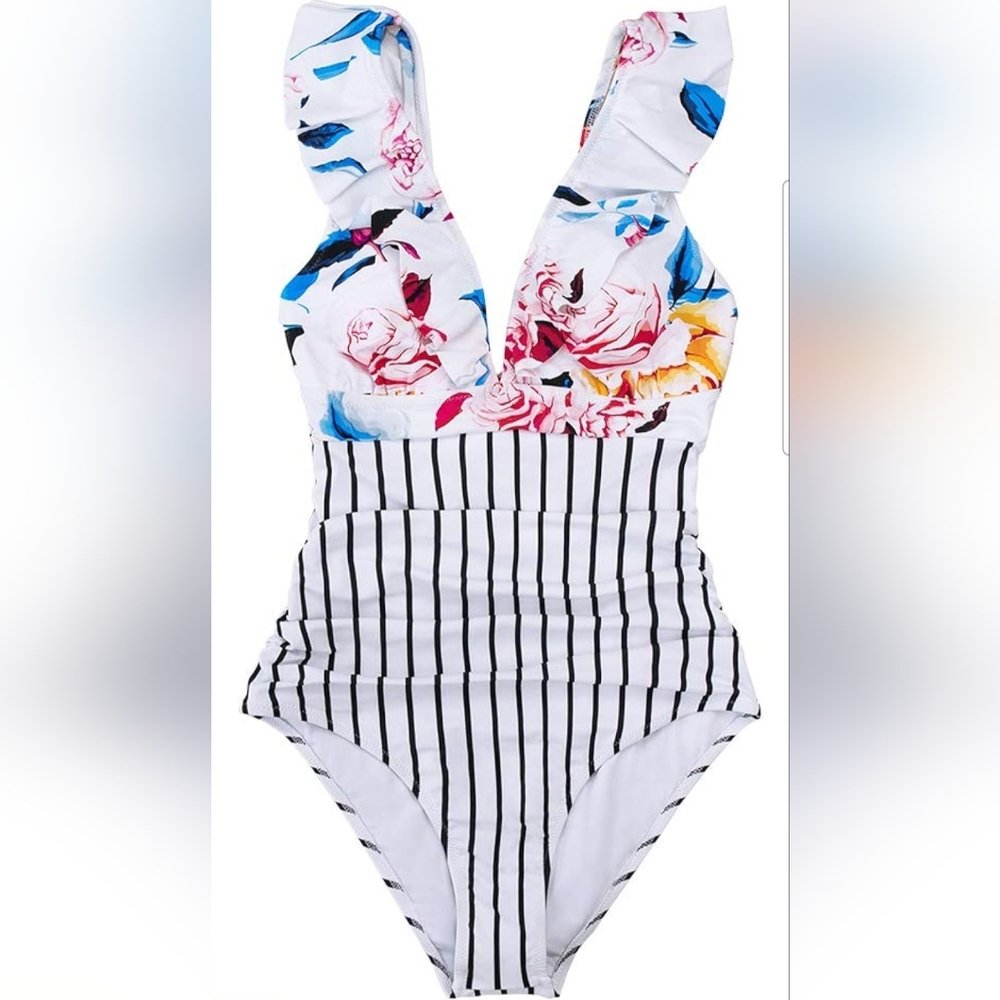 NWTCupShe Small One Piece Swimsuit